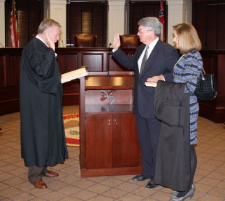 Judge Jim Greenlee takes oath